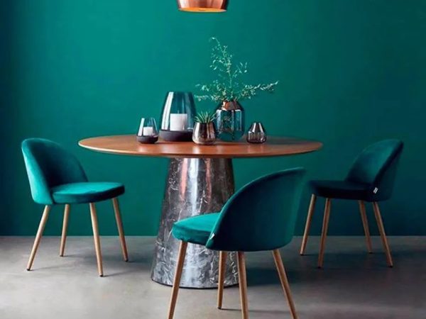 Ambientes contemporâneos: mesas de jantar e decorações modernas
