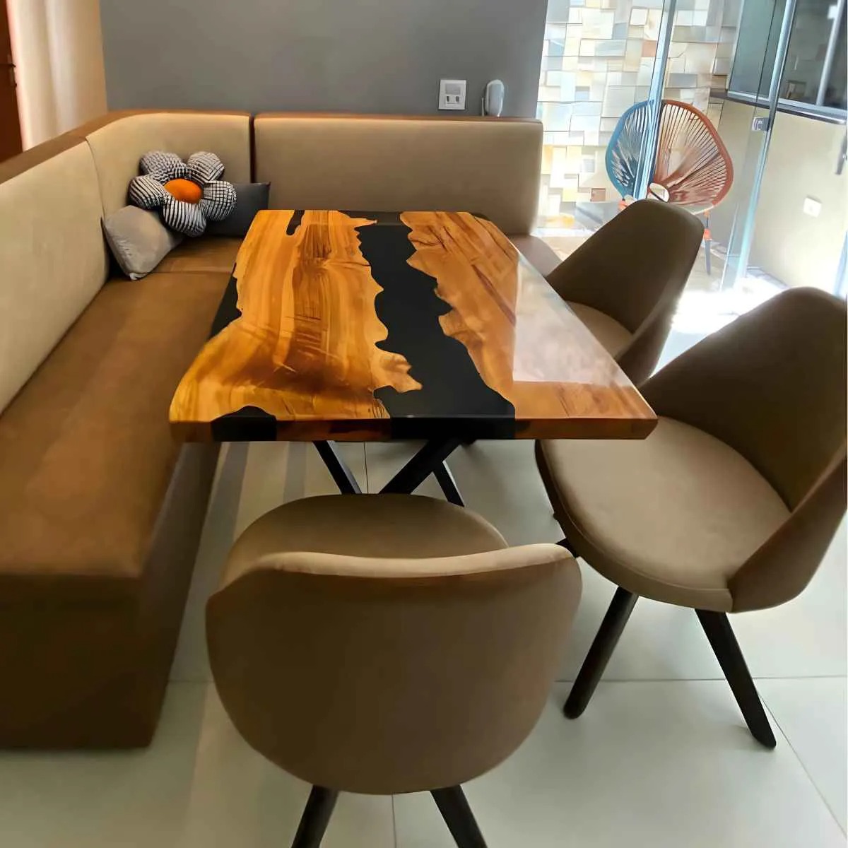 Cadeiras de design: toque de sofisticação para ambientes